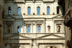 verona-porta-borsari-2