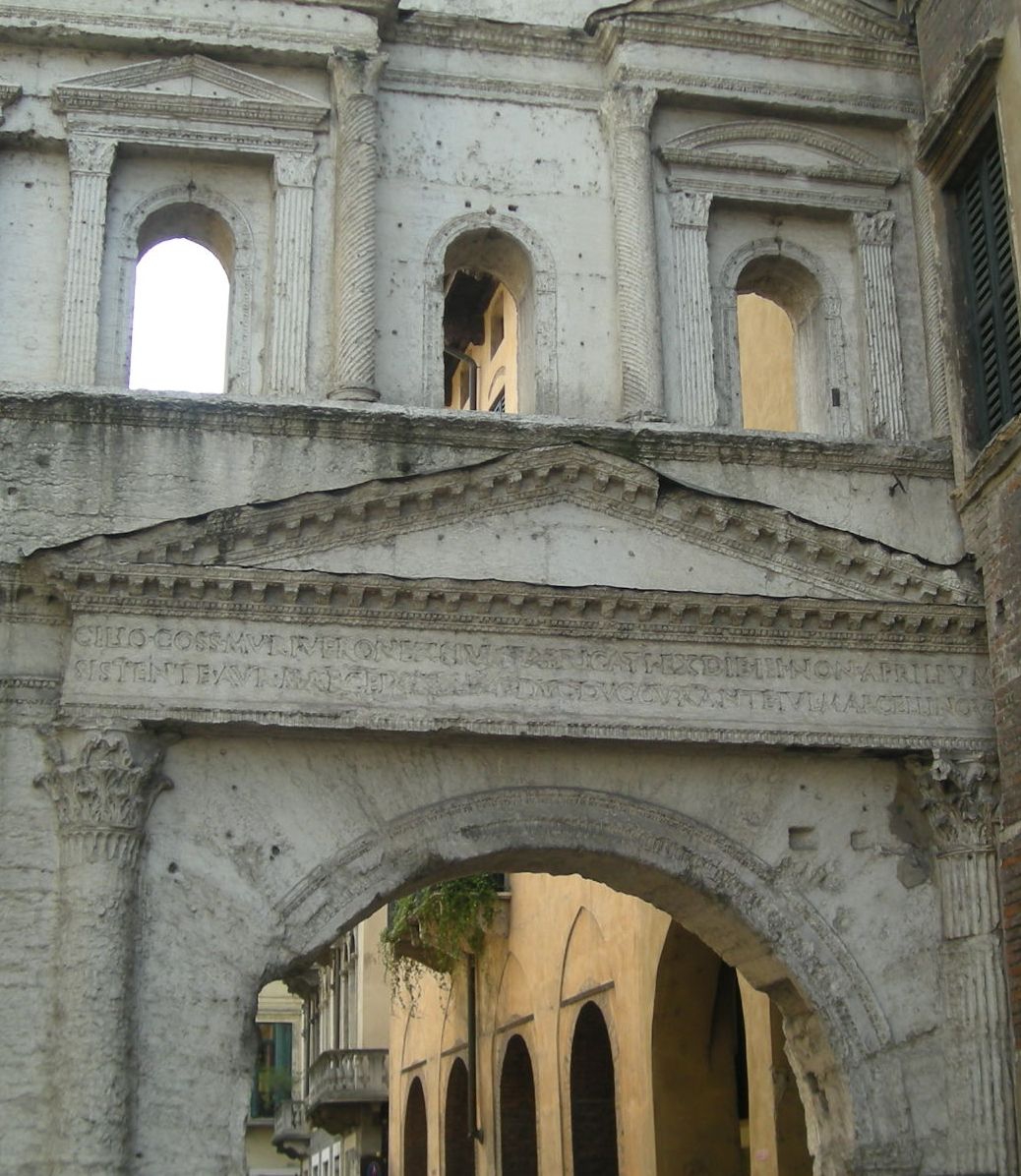 verona-porta-borsari-8